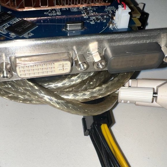 PNY NVIDIA GeForce 7900 GS 256 MB GDDR3 MEMORY PCI Express Card - Picture 5 of 11